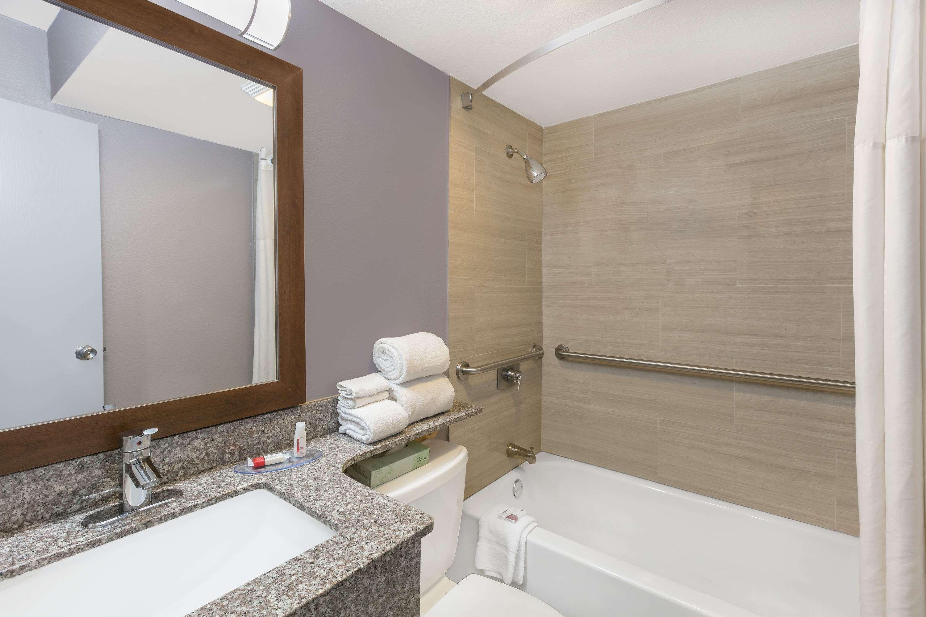 Quality Inn - Дентон Экстерьер фото