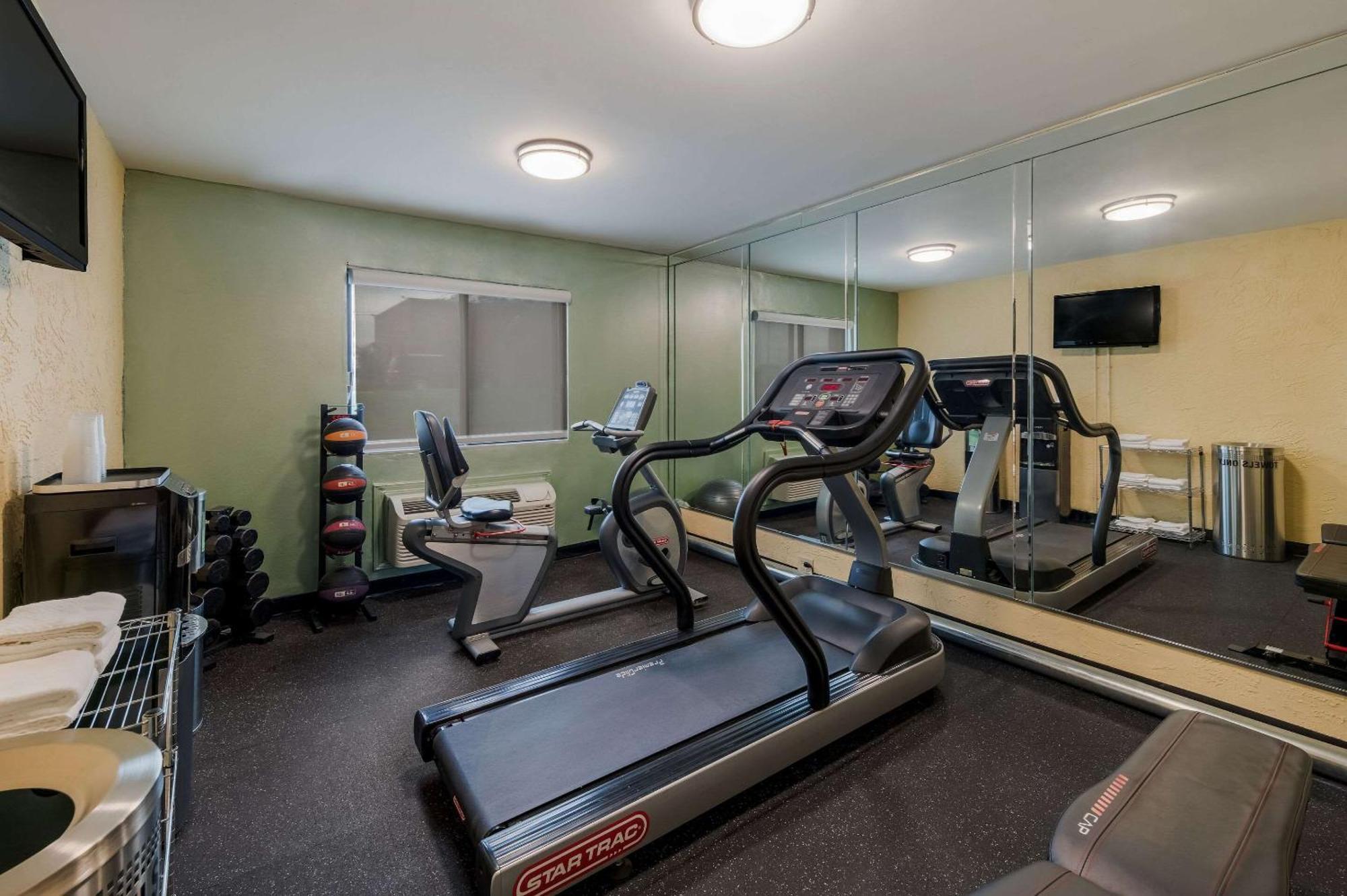 Quality Inn - Дентон Экстерьер фото